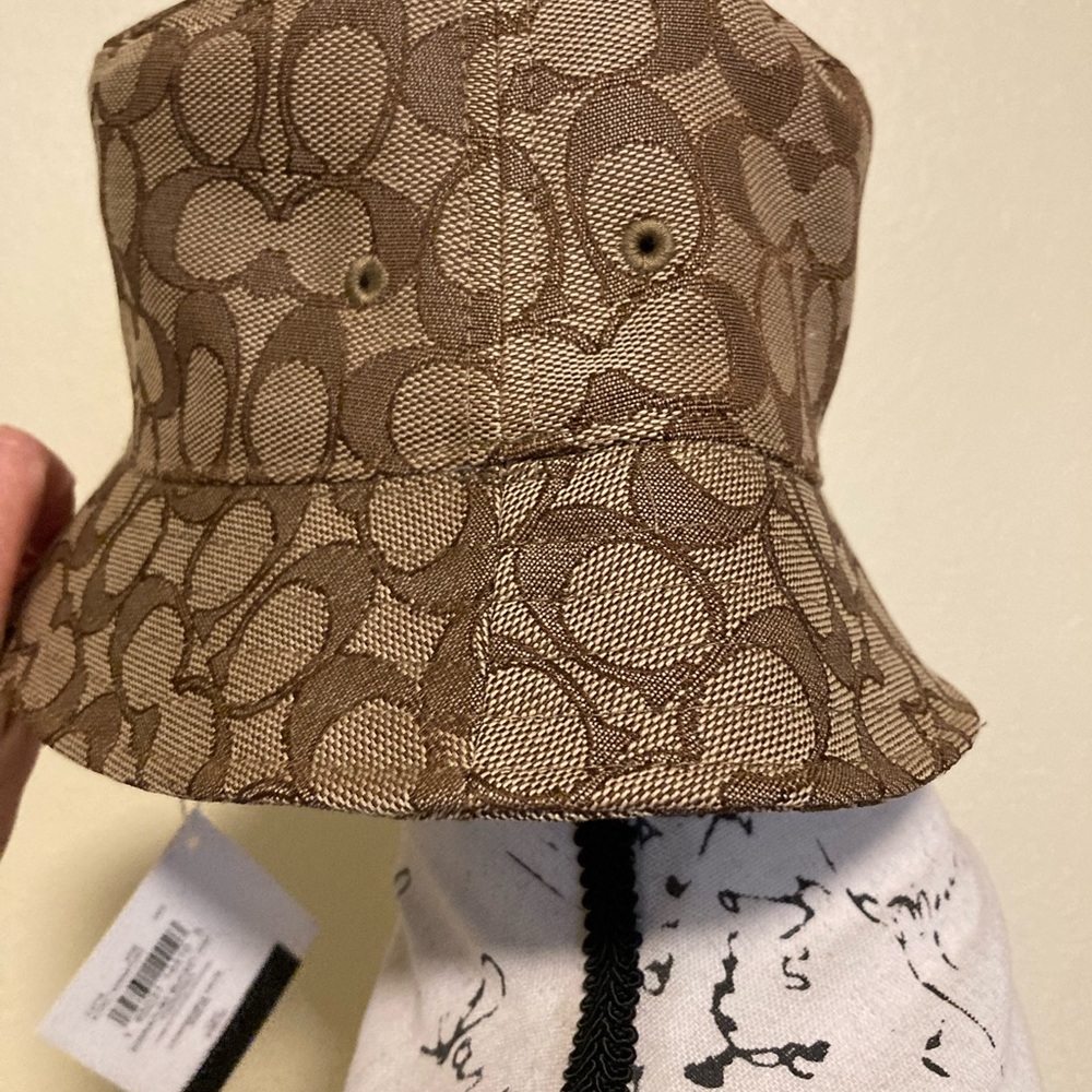 SOLD NWT COACH KHAKI SIGNATURE BUCKET HAT - Picture 7 of 8